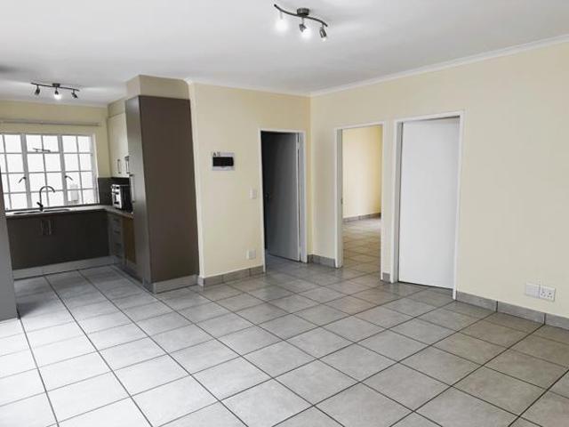 2 Bedroom Apartment in Weltevreden Park