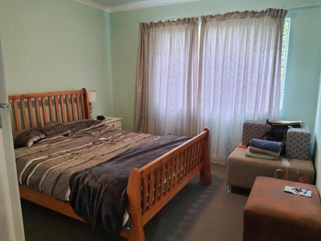 2 Bedroom Apartment in Weltevreden Park
