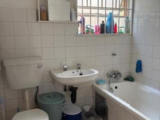 2 Bedroom Apartment in Weltevreden Park