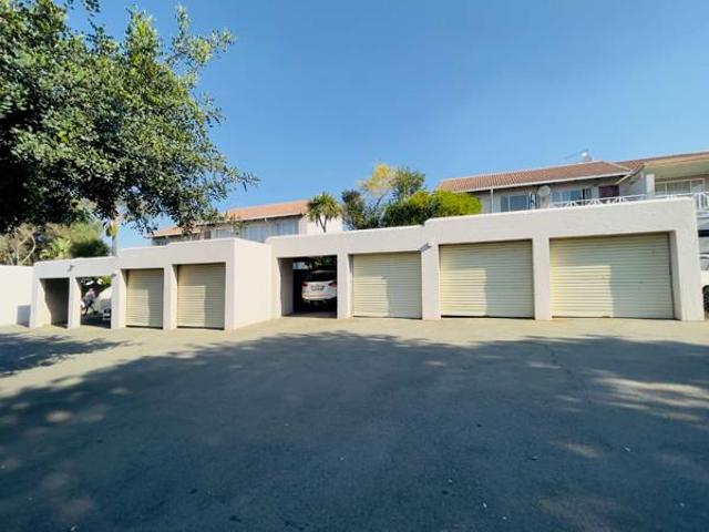 2 Bedroom Apartment in Weltevreden Park