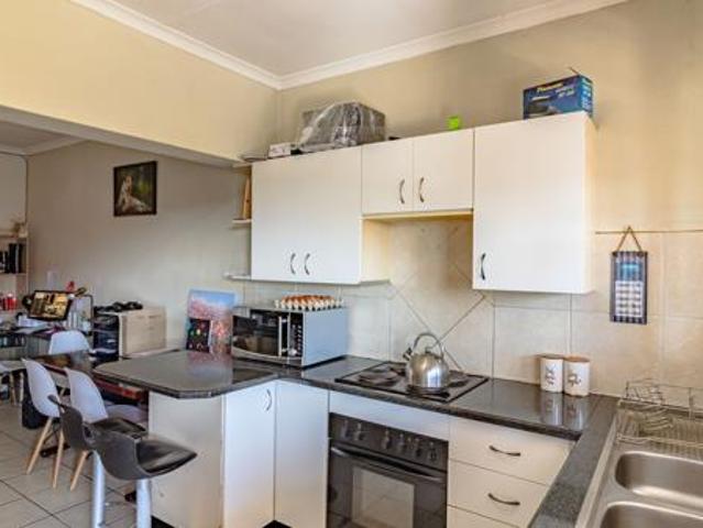 2 Bedroom Apartment in Wentworth Park