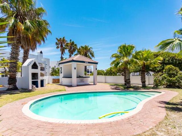 2 Bedroom Apartment in West Beach