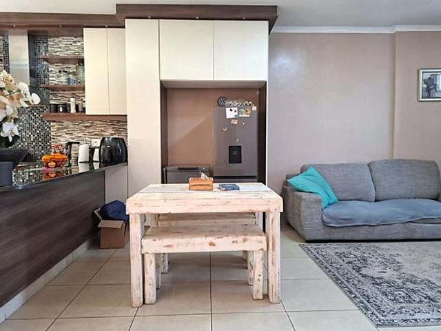 2 Bedroom Apartment in Westbrook