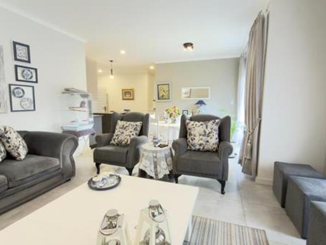 2 Bedroom Apartment in Westbrook