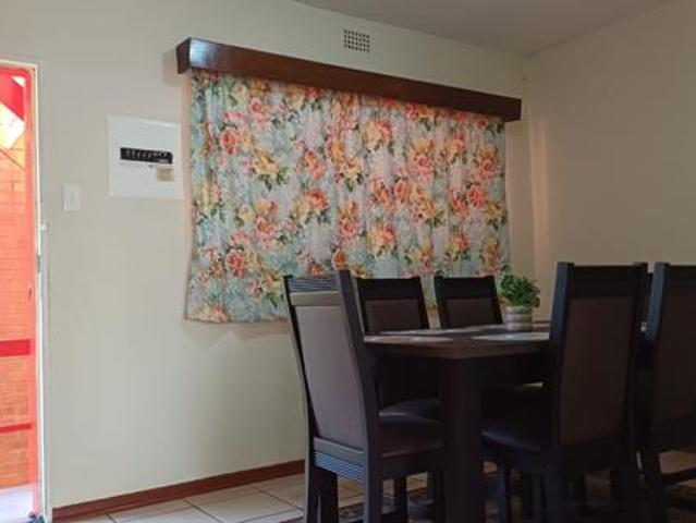 2 Bedroom Apartment in Westonaria