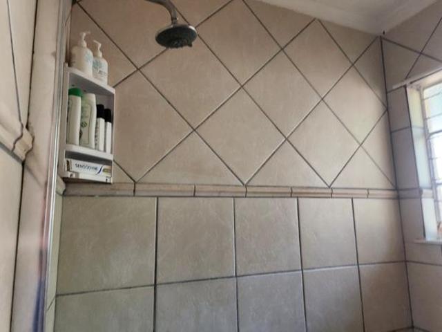 2 Bedroom Apartment in White River Central