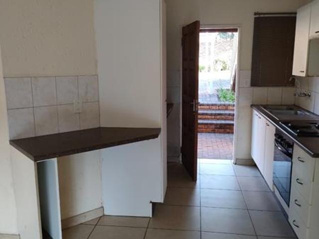2 Bedroom Apartment in Wilgeheuwel