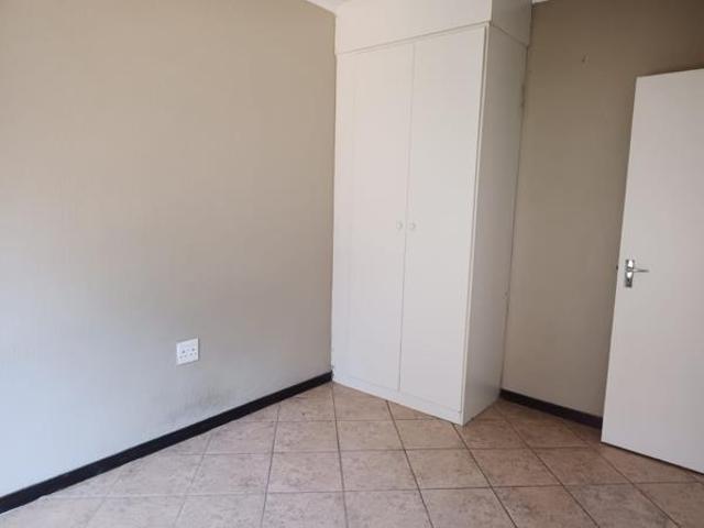 2 Bedroom Apartment in Wilgeheuwel