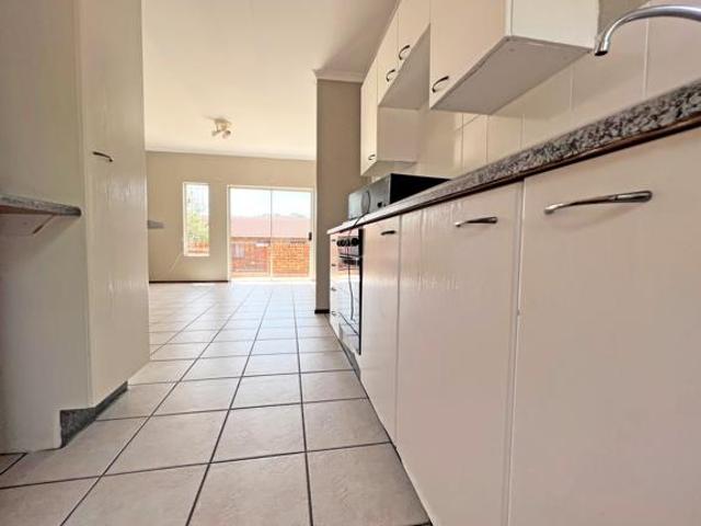 2 Bedroom Apartment in Wilgeheuwel