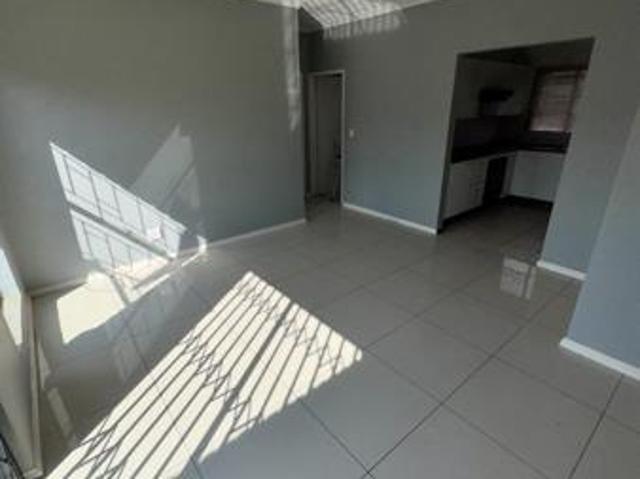 2 Bedroom Apartment in Wilgeheuwel