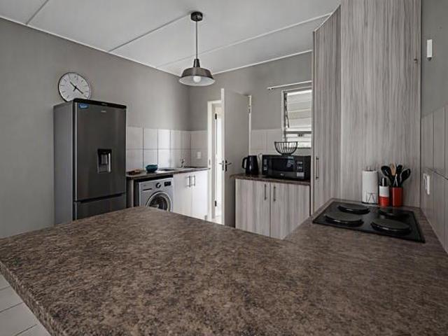 2 Bedroom Apartment in Wilgeheuwel