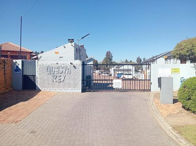 2 Bedroom Apartment in Wilgeheuwel