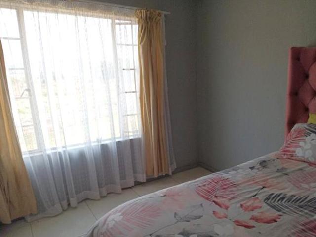 2 Bedroom Apartment in Wilgeheuwel