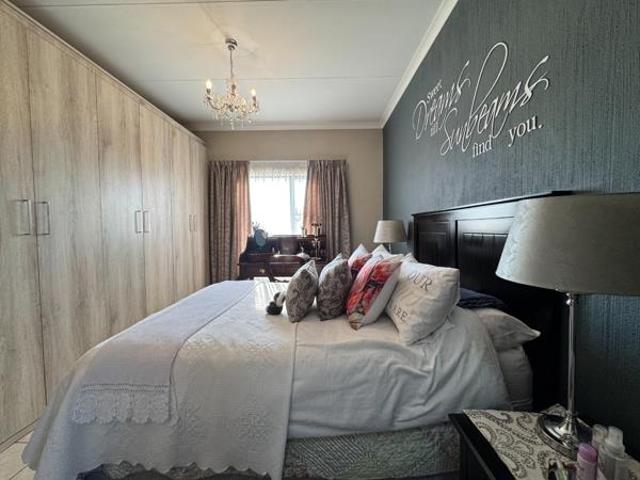2 Bedroom Apartment in Wilgeheuwel