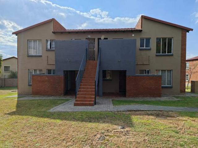 2 Bedroom Apartment in Willowbrook