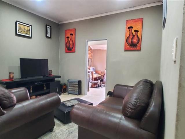 2 Bedroom Apartment in Willowbrook