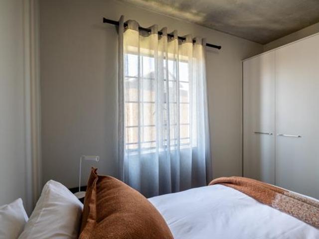 2 Bedroom Apartment in Winchester Hills