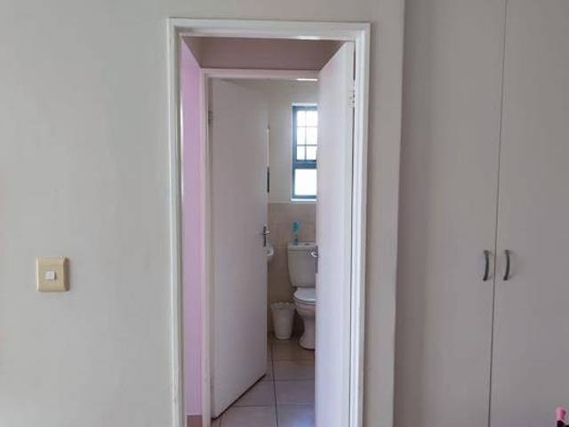 2 Bedroom Apartment in Winterhoek Park