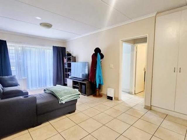 2 Bedroom Apartment in Winterhoek Park