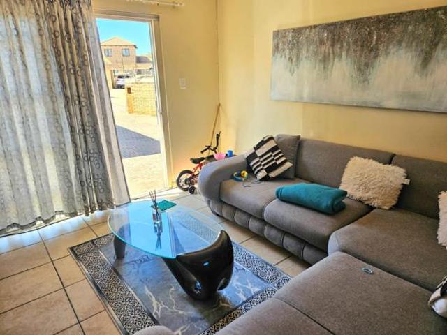 2 Bedroom Apartment in Witpoortjie