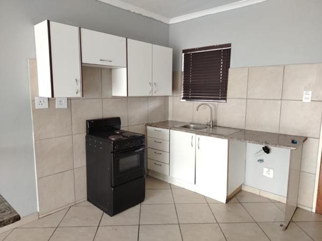 2 Bedroom Apartment in Witpoortjie
