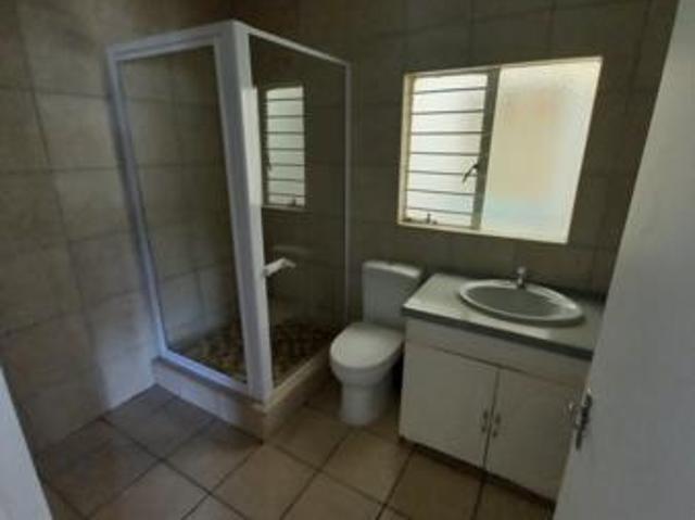 2 Bedroom Apartment in Witpoortjie