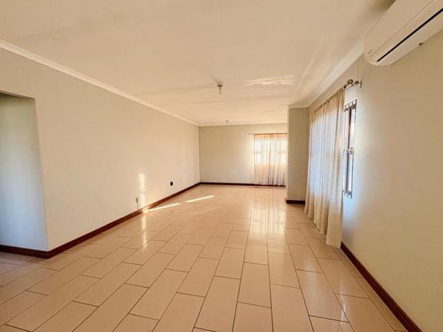 2 Bedroom Apartment in Woodhaven