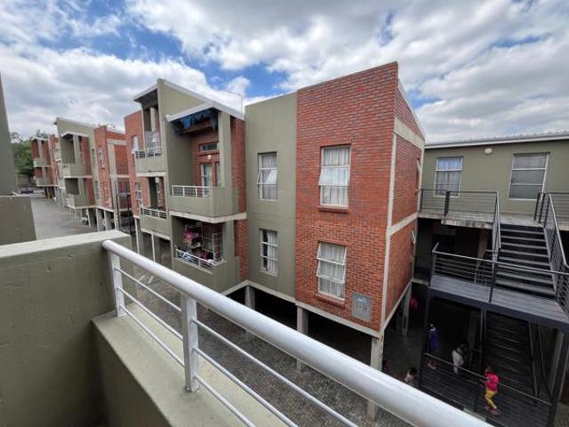 2 Bedroom Apartment in Woodmead