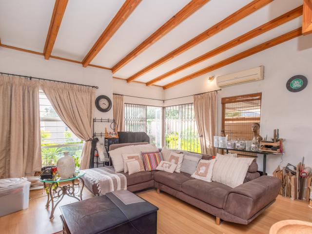 2 Bedroom Apartment in Woodmead