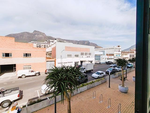 2 Bedroom Apartment in Woodstock