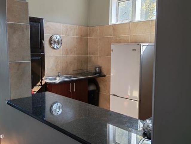 2 Bedroom Apartment in Zwartkop
