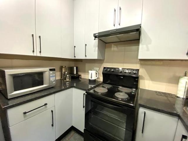 2 Bedroom Apartment in Zwartkop