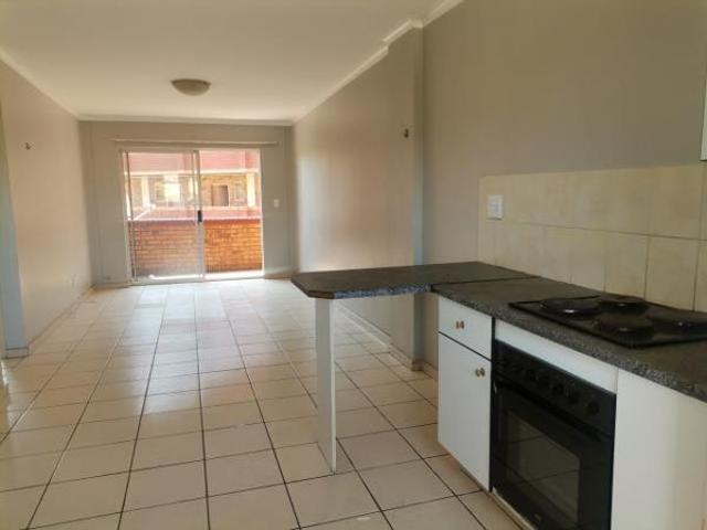 2 Bedroom Apartment in Zwartkop