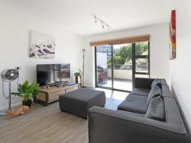 2 Bedroom Apartment in Zonnebloem