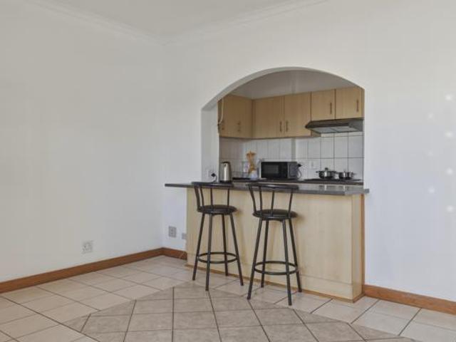 2 Bedroom Apartment in Zonnebloem