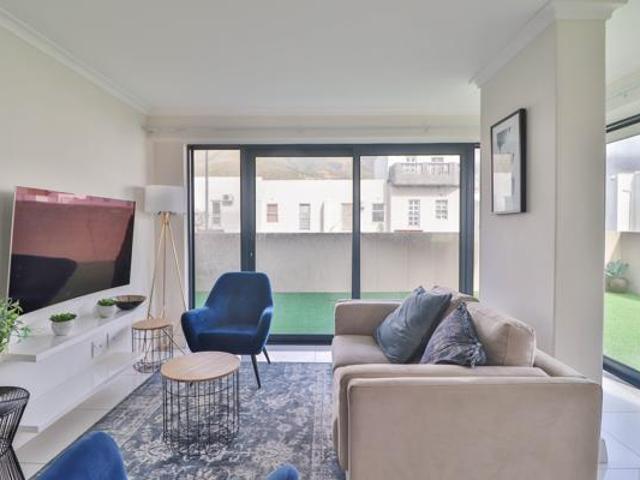 2 Bedroom Apartment in Zonnebloem
