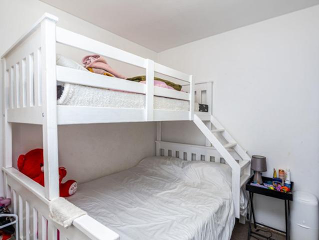 2 Bedroom Apartment in Zonnebloem
