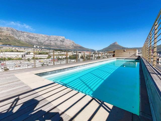 2 Bedroom Apartment in Zonnebloem