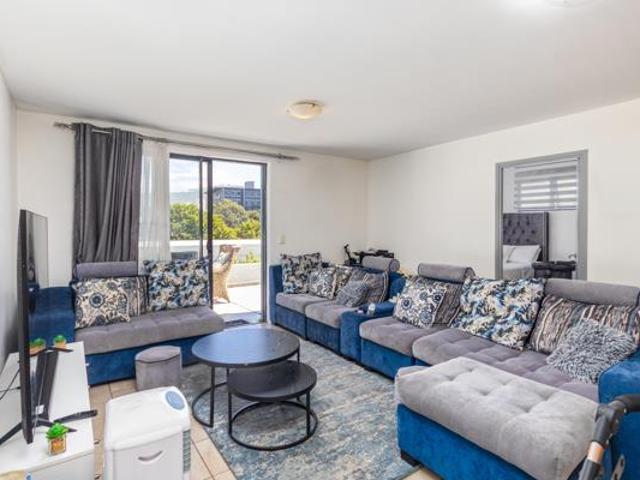 2 Bedroom Apartment in Zonnebloem