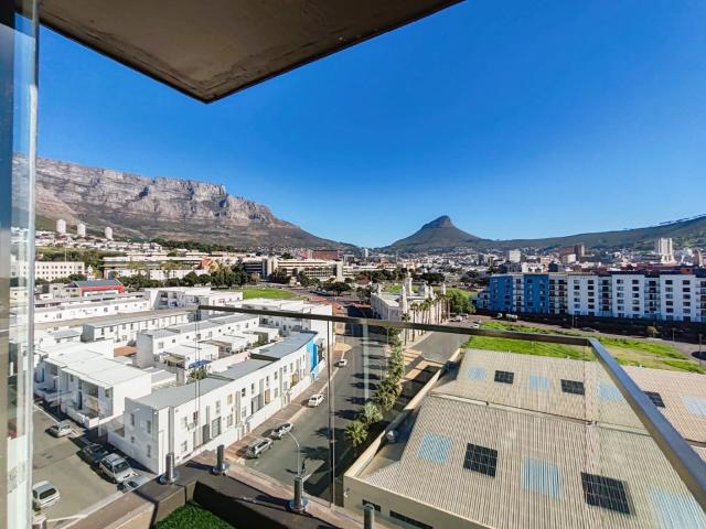 2 Bedroom Apartment in Zonnebloem