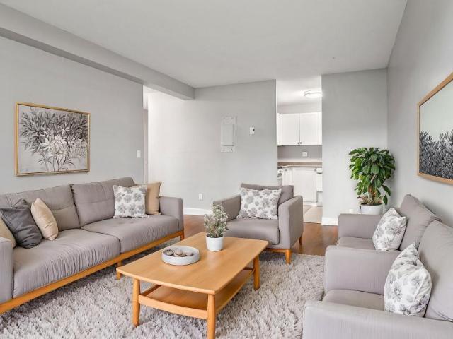 2 Bedroom Apartment Kingston ON LS98310277