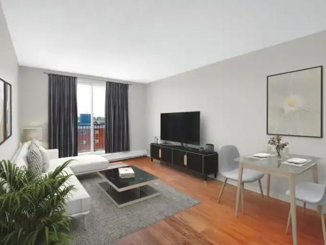2 Bedroom Apartment Kingston ON 100707344