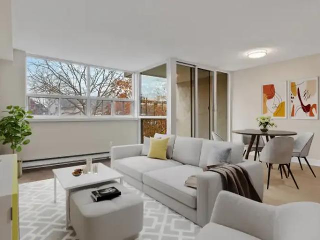 2 Bedroom Apartment Kingston ON 102882757