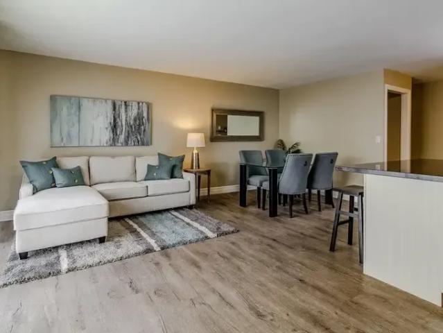 2 Bedroom Apartment Kingston ON 94575267