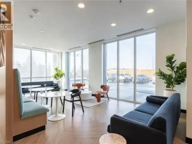 2 Bedroom Apartment Kitchener ON 100443684