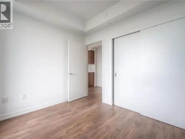 2 Bedroom Apartment Kitchener ON 100901081