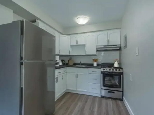 2 Bedroom Apartment Kitchener ON 101948234