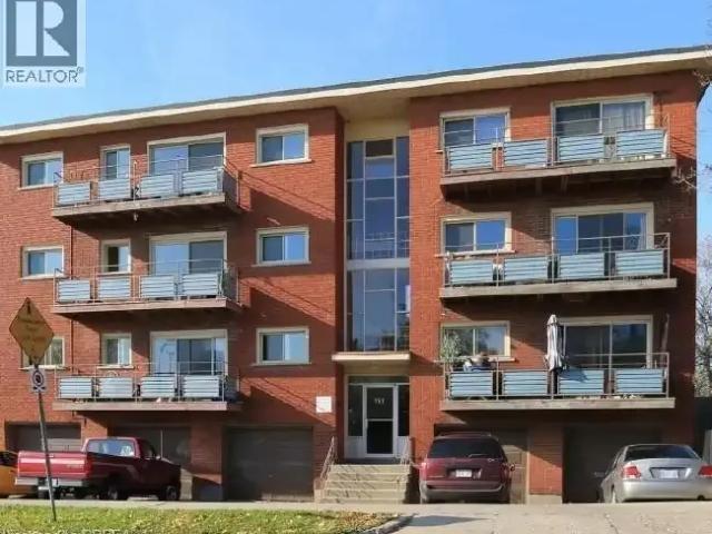 2 Bedroom Apartment Kitchener ON 102518863