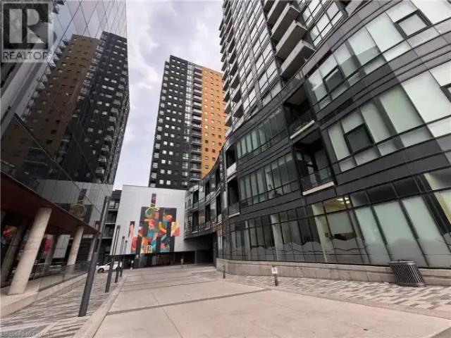2 Bedroom Apartment Kitchener ON 102701455