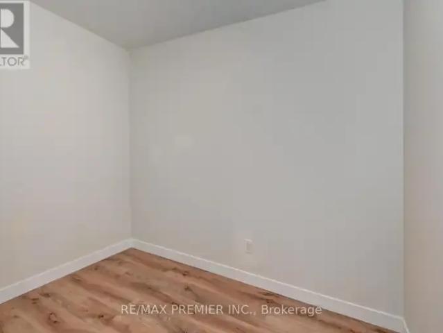 2 Bedroom Apartment Kitchener ON 102847404